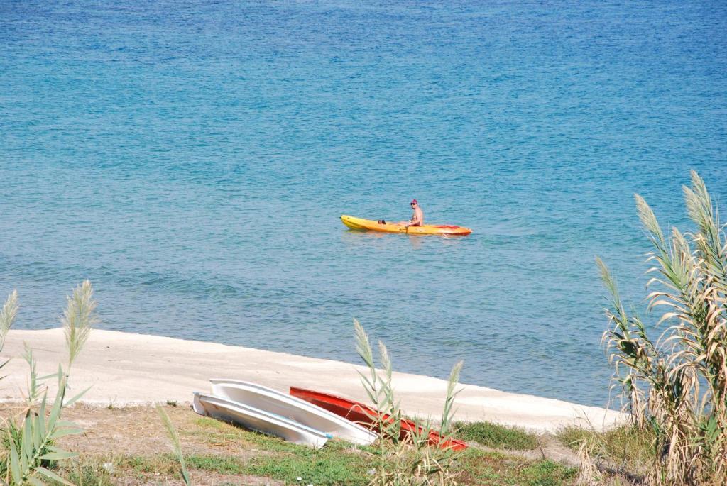 Kavos Psarou Studios & Apartments Eksteriør billede