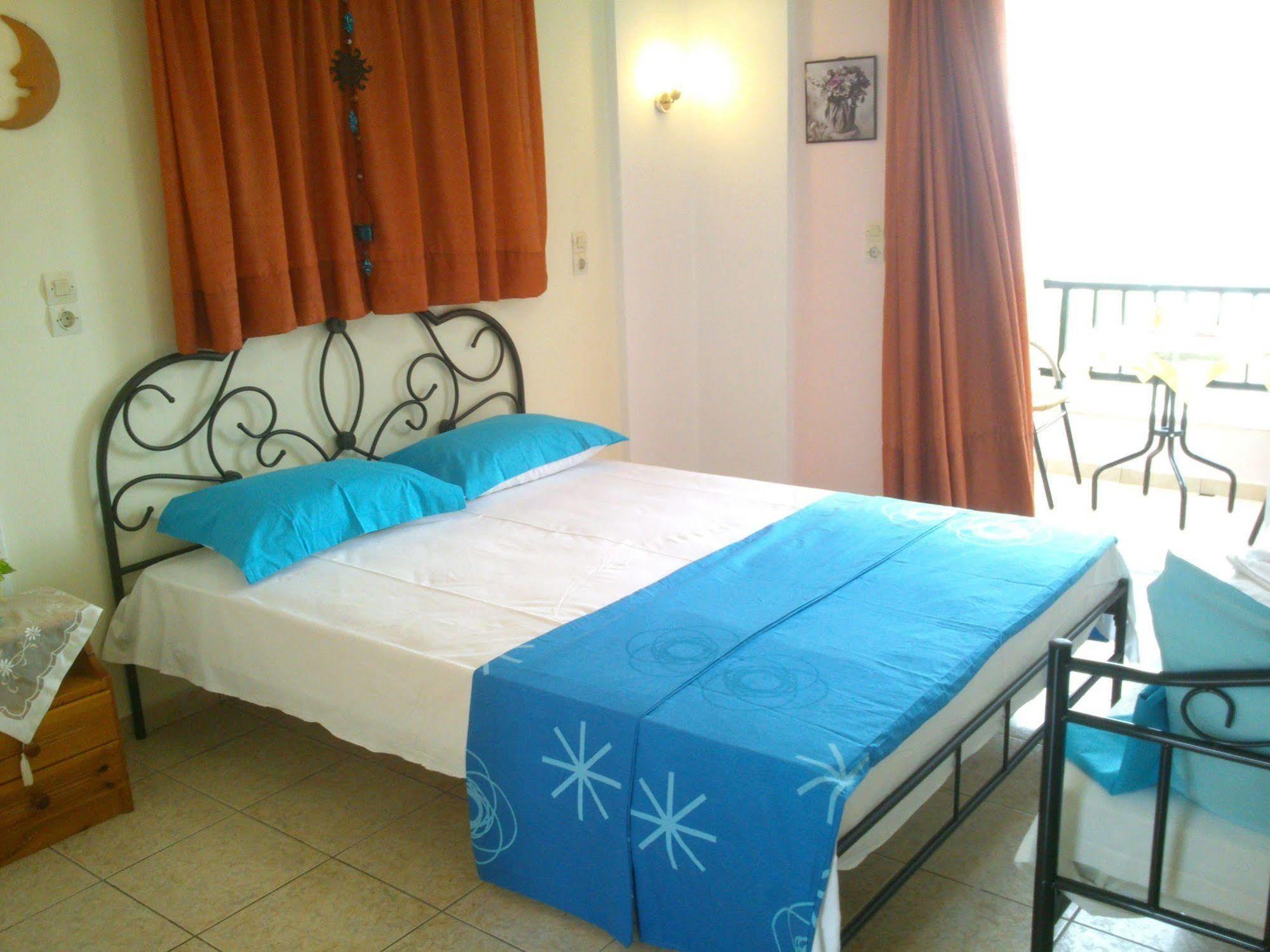 Kavos Psarou Studios & Apartments Eksteriør billede